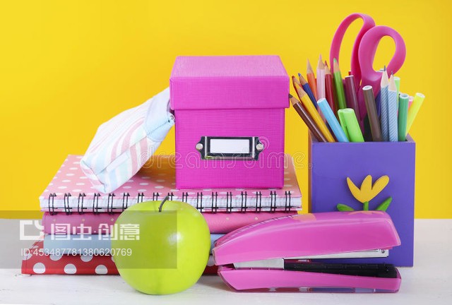 返校风潮与教育理念的融合 文具用品中的文化嬗变